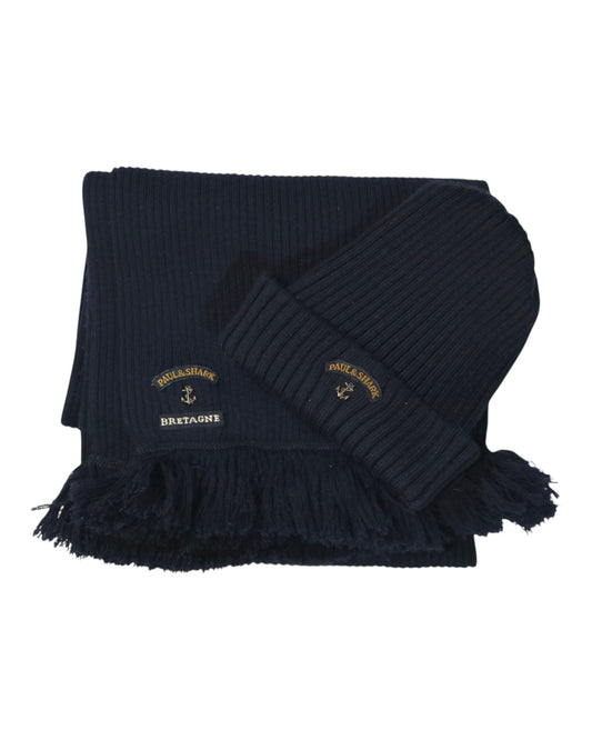 Paul and shark hat and scarf (anchor)